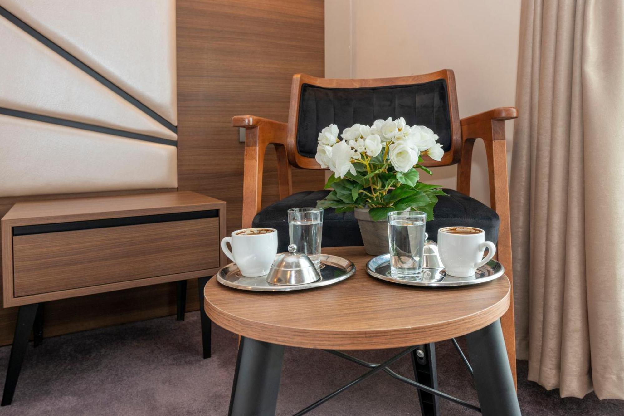 Litros Hotel & Spa Istanbul Bagian luar foto