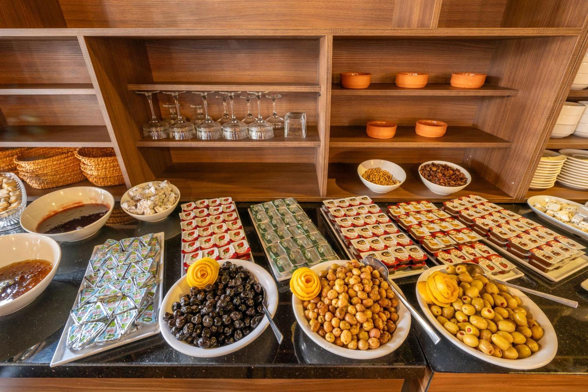 Litros Hotel & Spa Istanbul Bagian luar foto